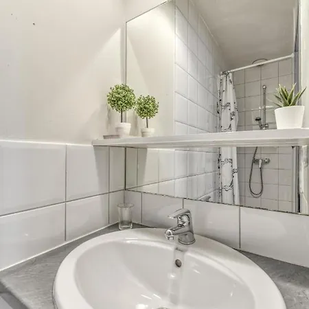 L'escapade - Parking Gratuit - Wifi - Climatisation - Proche Cité - Equipée Appartement Carcassonne