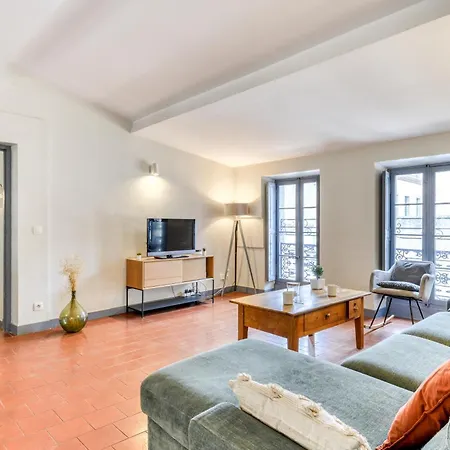 L'escapade - Parking Gratuit - Wifi - Climatisation - Proche Cite - Equipee Apartment