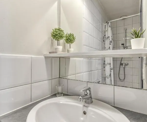 L'escapade - Parking Gratuit - Wifi - Climatisation - Proche Cite - Equipee Apartment Carcassonne