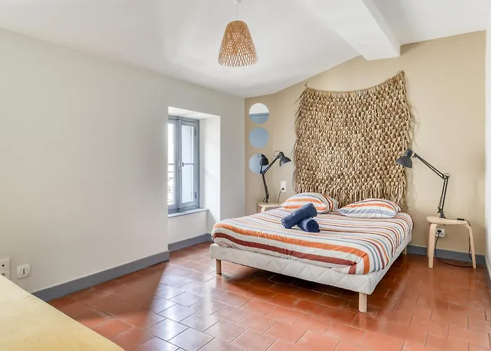 Apartment L'escapade - Parking Gratuit - Wifi - Climatisation - Proche Cite - Equipee *