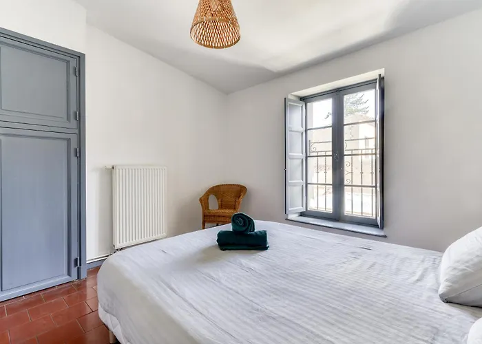 L'escapade - Parking Gratuit - Wifi - Climatisation - Proche Cite - Equipee