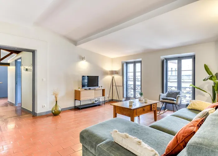 L'escapade - Parking Gratuit - Wifi - Climatisation - Proche Cite - Equipee Apartment